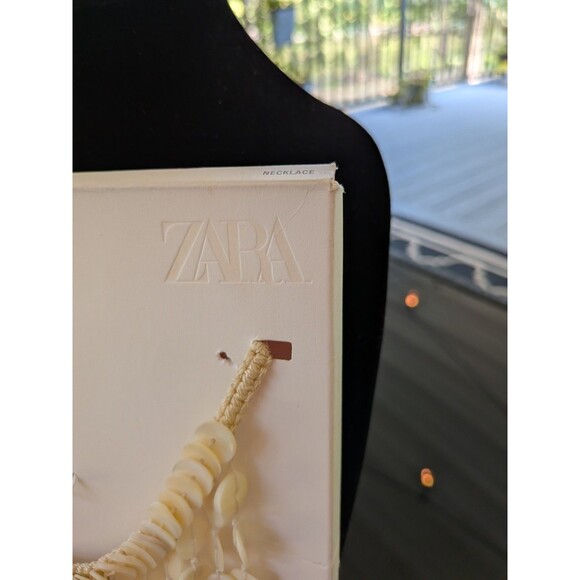 ZARA Bib Necklace Pearlescent Shell Waterfall Ecru Cream White Beach Coastal NEW - Picture 15 of 16